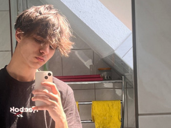 kurtamas 19 éves társkereső profilképe