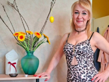 Tüncike 54 éves társkereső profilképe