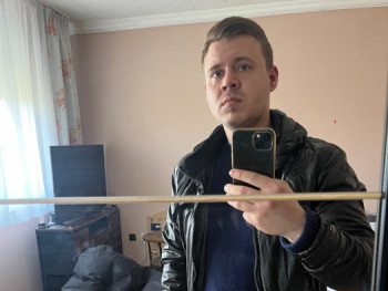 Dávid 30 éves társkereső profilképe