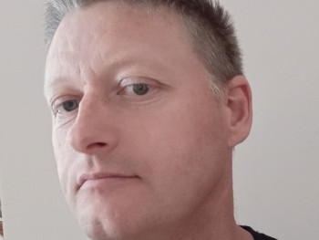 Rozsabimbó01 46 éves társkereső profilképe