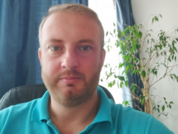 Krisz 01 42 éves társkereső profilképe