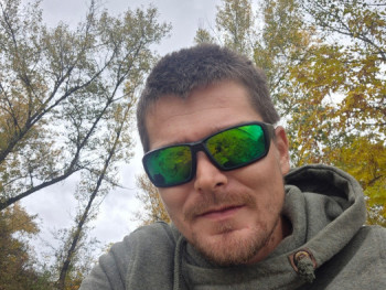 khemi 29 éves társkereső profilképe