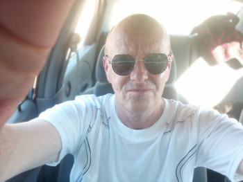beekeeper 69 éves társkereső profilképe