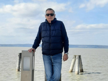 Nick 71 éves társkereső profilképe