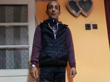 gabesz1993 33 éves társkereső profilképe