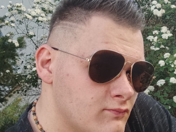 Papp Bence 19 éves társkereső profilképe