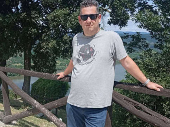kovacsd1 32 éves társkereső profilképe