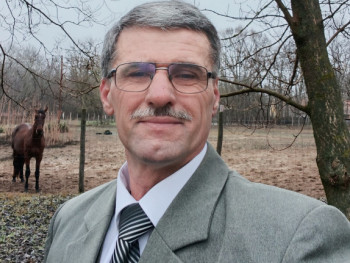 Szablac 56 éves társkereső profilképe