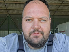 Találd ki - 43 éves társkereső fotója
