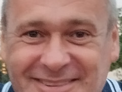 Kicsoda - 50 éves társkereső fotója