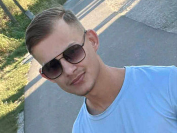 aivlisz 24 éves társkereső profilképe