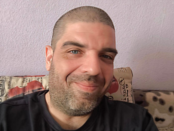 Róbert85 41 éves társkereső profilképe