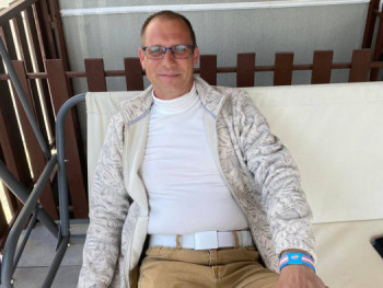 János44 46 éves társkereső profilképe