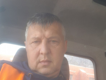 motivalt 56 éves társkereső profilképe