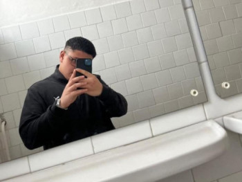 mihaly 18 éves társkereső profilképe