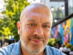 Róbert 13 - 55 éves társkereső fotója