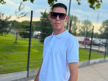 Arnold Szabó 21 éves társkereső profilképe