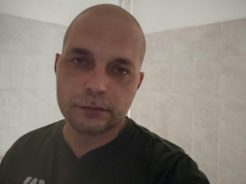 Dógi Zsolt 38 éves társkereső profilképe