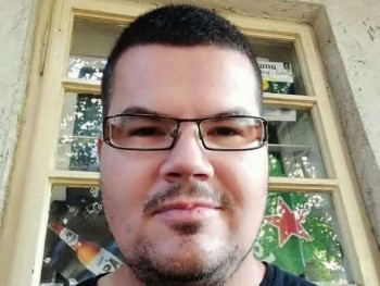 ákos85 40 éves társkereső profilképe